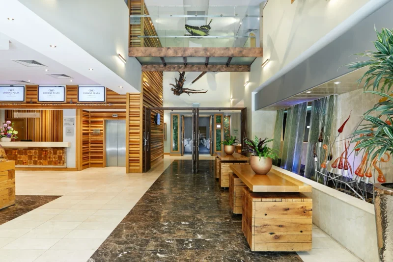 Crowne Plaza Dublin Airport Bar/Restaurant Image