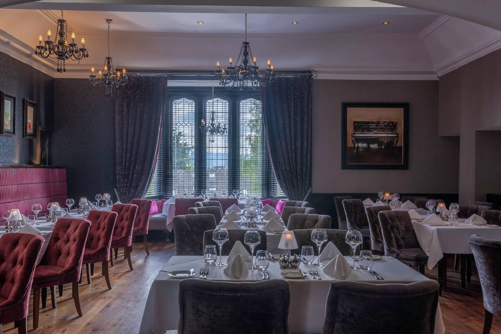 Fahrenheit Restaurant Bar/Restaurant Image