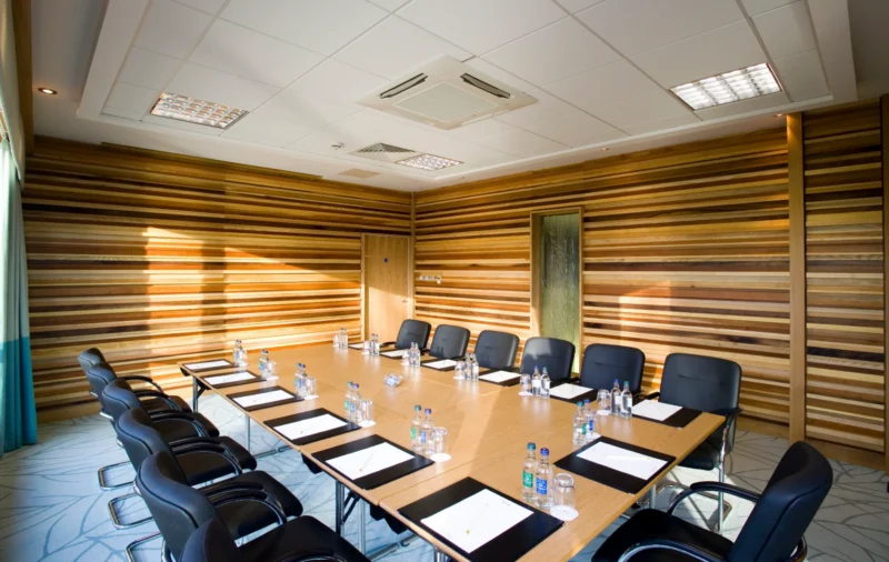 Crowne Plaza Dublin Airport Bar/Restaurant Image