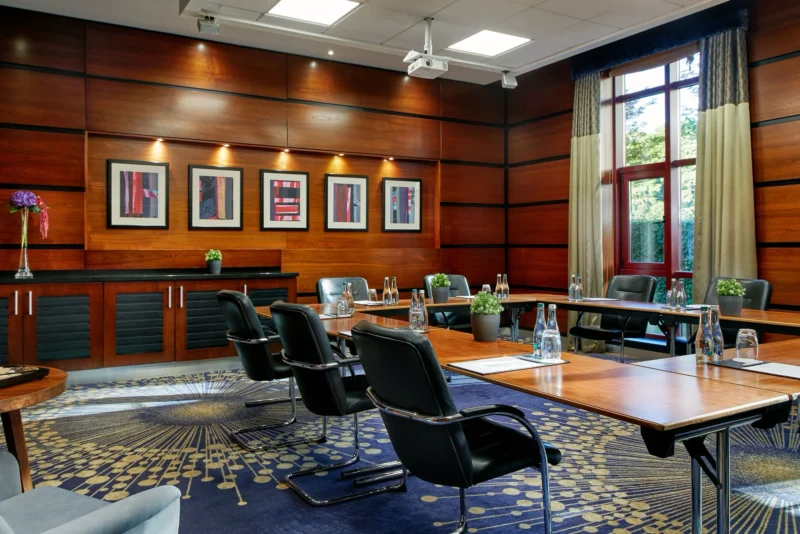 West Wing Meeting Rooms Bar/Restaurant Image