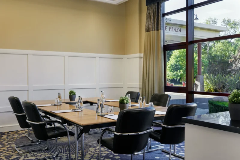 East Wing Meeting Rooms Bar/Restaurant Image